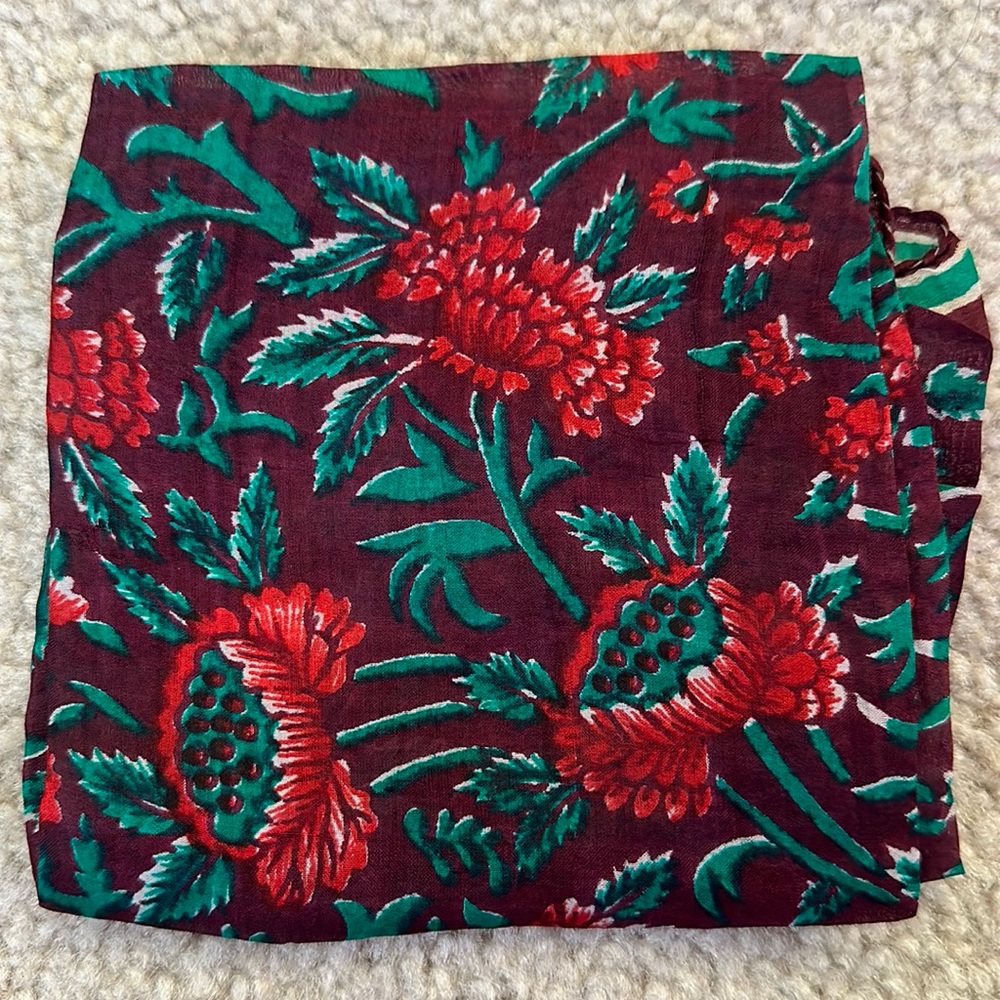 HP 🥳 100% Indian Silk Scarf